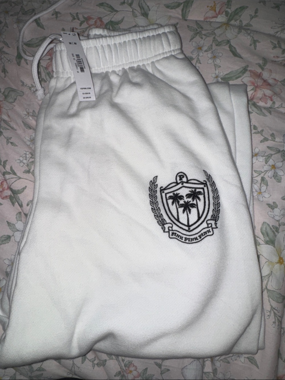 PINK Victoria's Secret White Fleece Sweatpants with Crest